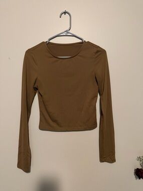 Long Sleeve Women's Crewneck Top in Brown